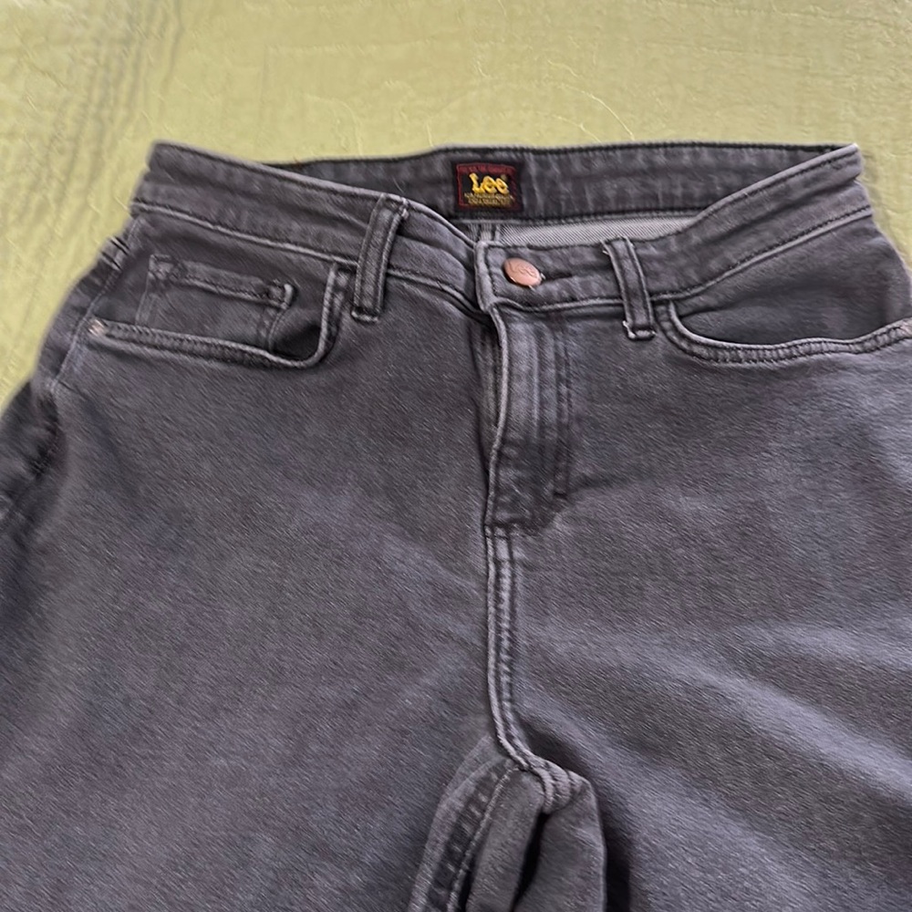Women’s Lee relaxed fit jeans